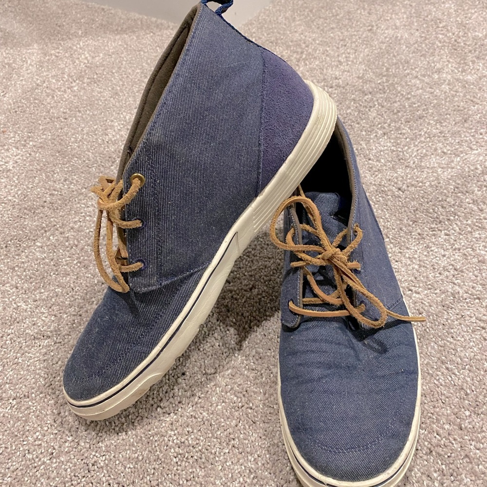 Under Armour casual sneakers